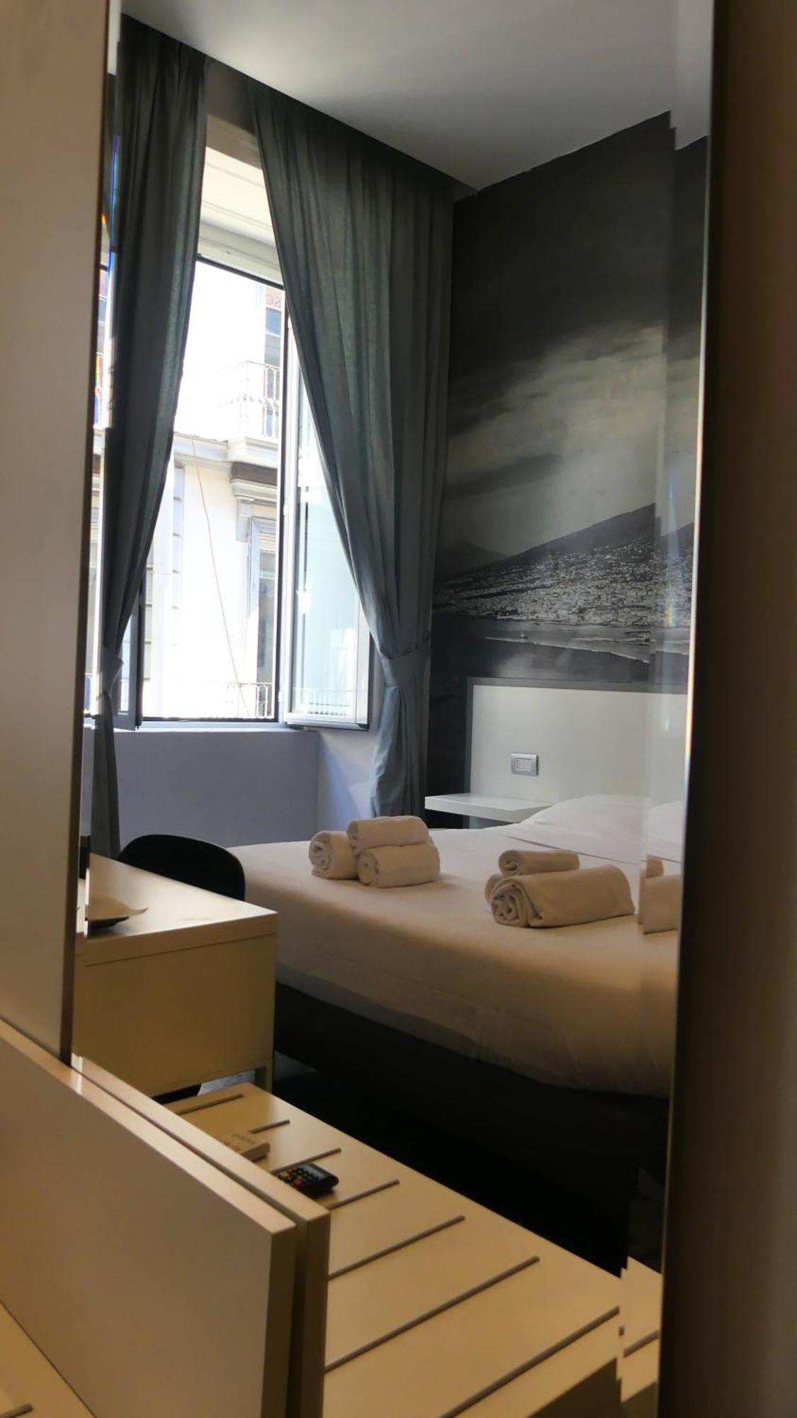 Beverello Rooms Neapel Exterior foto